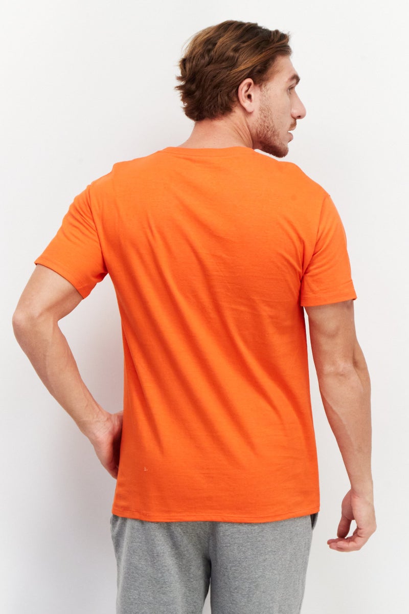 Champion تي شيرت رياضي للرجال بشعار العلامة التجارية مناسب للخارج، برتقالي - Image 3