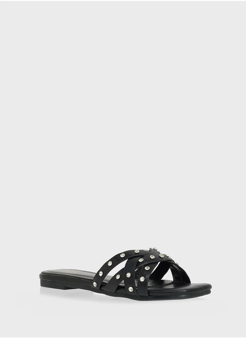 جينجر Studded Flat Sandal