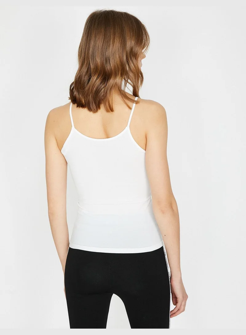 كوتون بلوزة بحمالات رفيعة