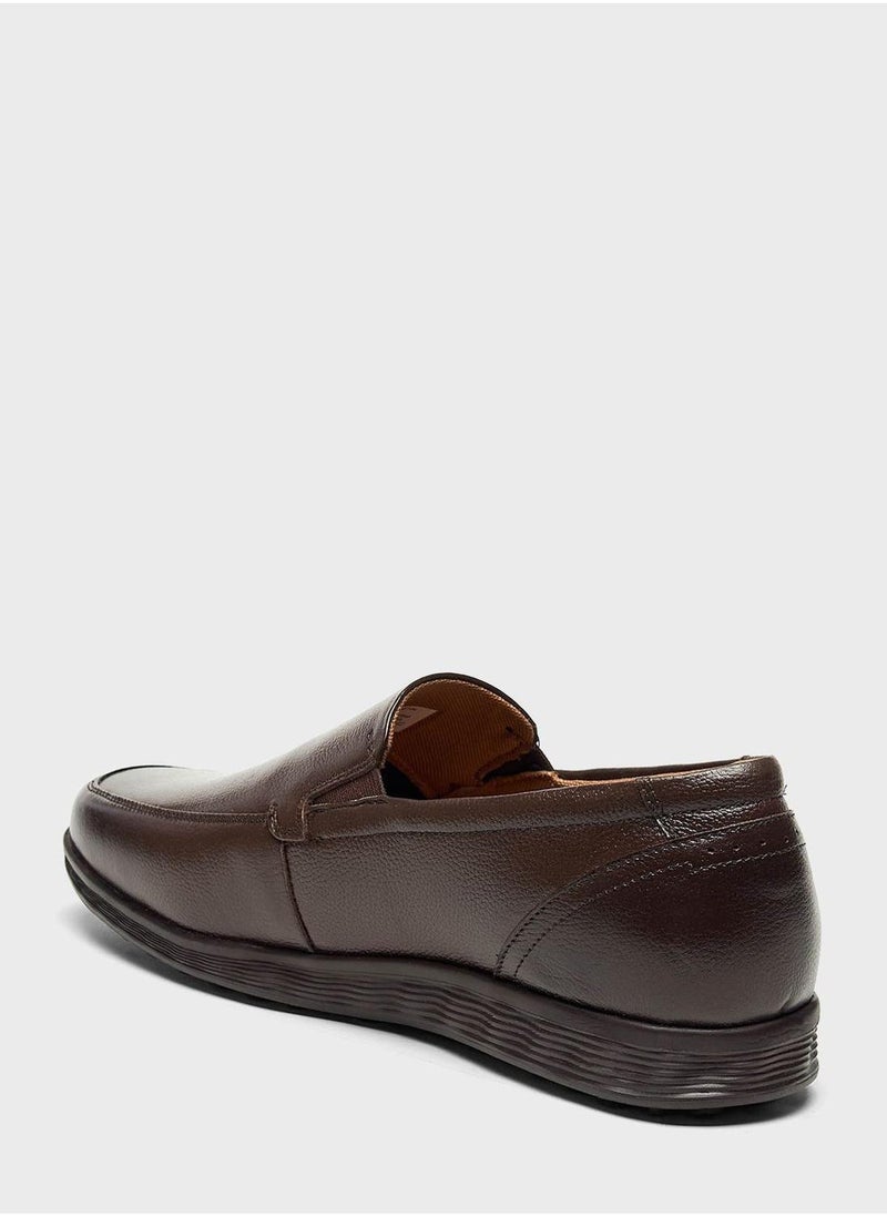 LBL by Shoexpress Casual Slip Ons Shoes  - Image 3