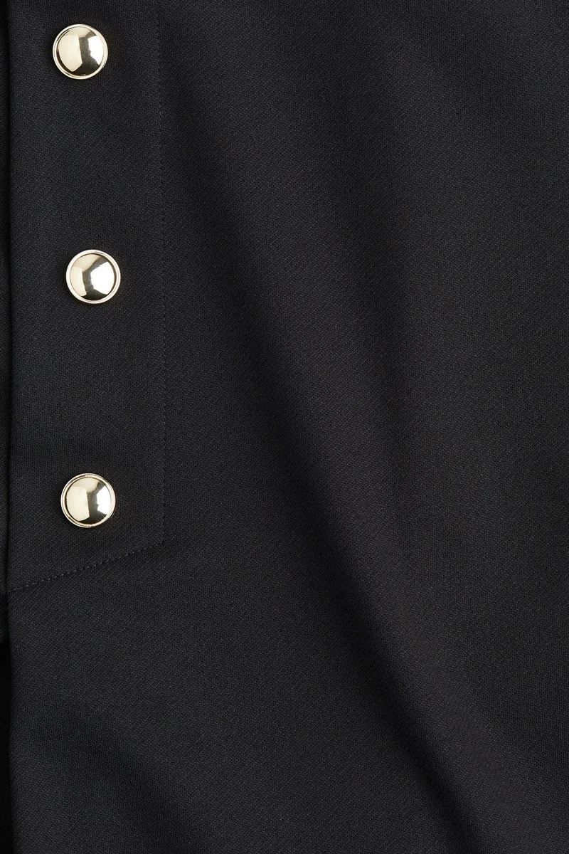 اتش اند ام تنورة بشورت مدمج وزر أمامي