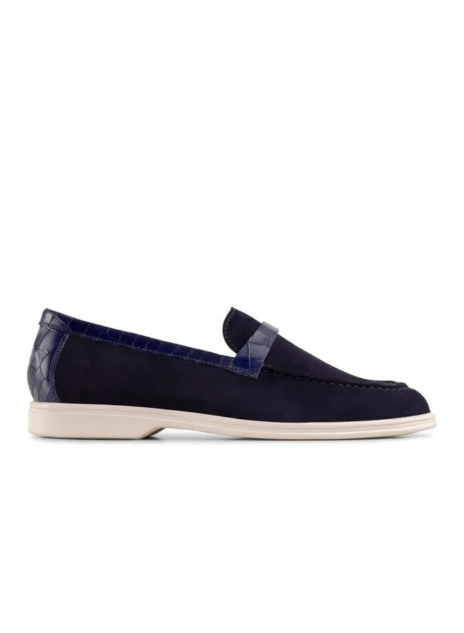 لانجوتش Women's Oceana Loafer