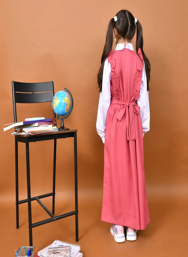HAWRAA ABAYA Tala pink apron: side ruffle design with white lace on the front