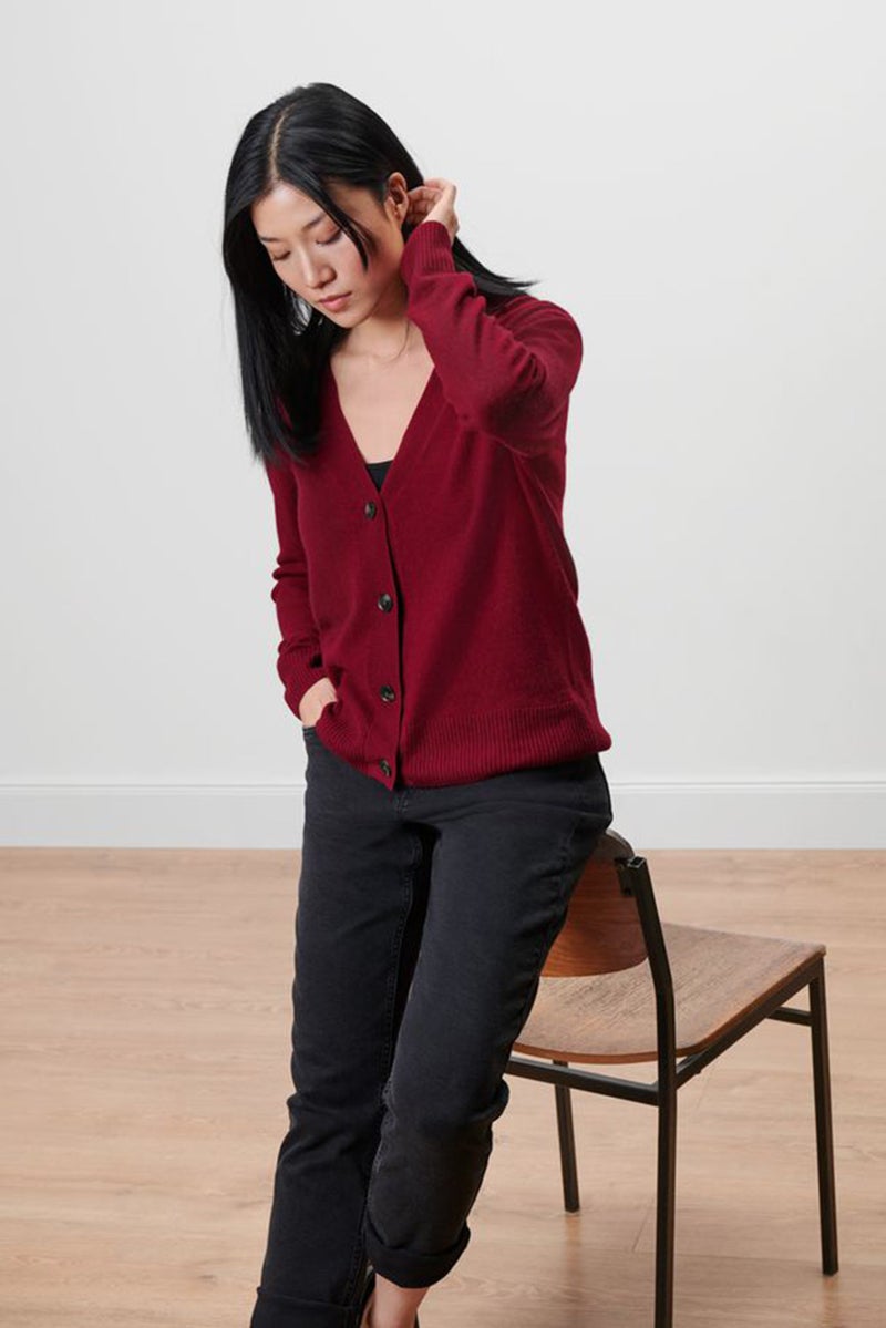 Tchibo كارديجان محبوك بأكمام طويلة على شكل V للنساء، أحمر - Image 1