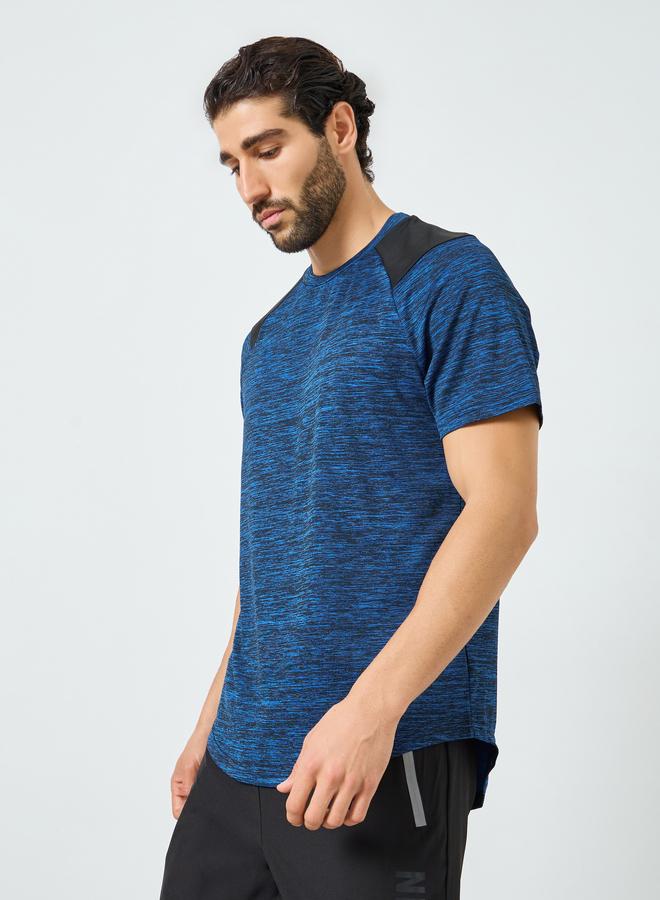 ستايلي اكتيف تيشيرت تدريب بحافة سكوب وأكتاف متباينة - Image 1