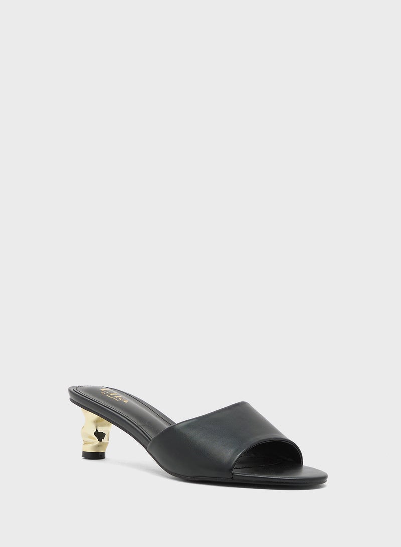 ايلا حذاء نسائي بكعب ذهبي - Image 2