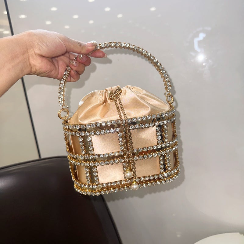 2024 Super Flash Diamond Handbag Fashion Ladies Metal Crossbody Niche Design Bucket Bag All-Match Women'S Dinner Bag - Image 2