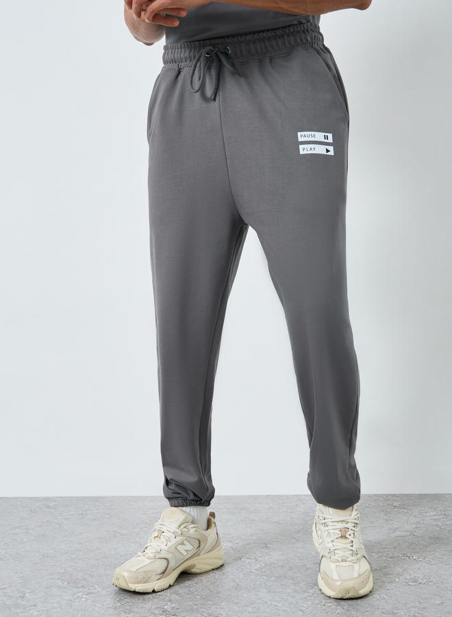 Styli Men Short Sleeve Oversized T-Shirt and Joggers Co-Ords - Image 4