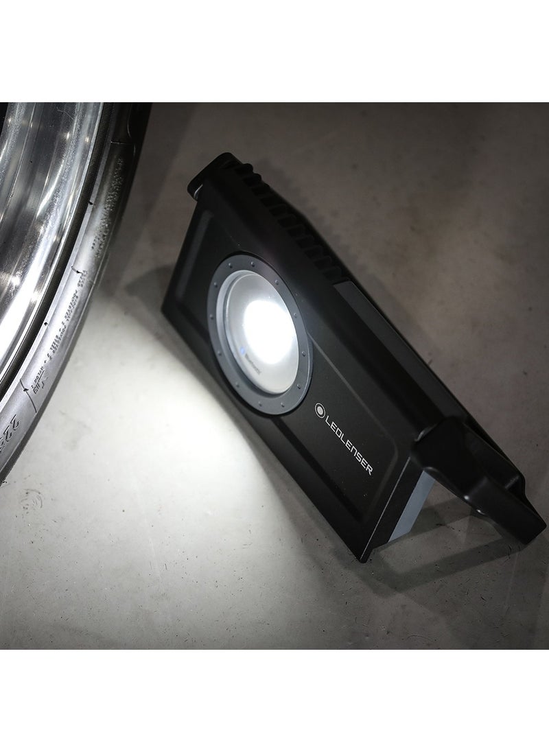 LED Lenser - Ledlenser IF8R Projector - Image 1