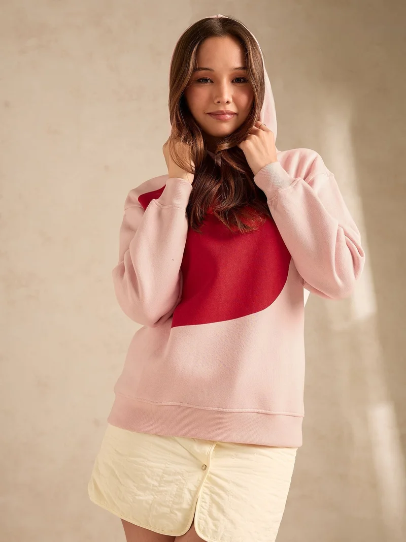 Outzidr  Pink Oversized Fleece Hoodie With Bold Heart Graphic for Women | Best Price UAE