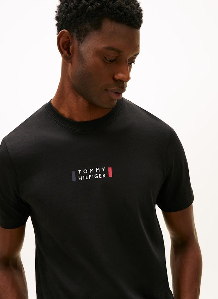 تومي هيلفيغر تيشيرت بياقة دائرية مزين بشعار العلامة التجارية - Image 3