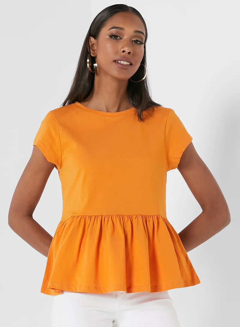 VERO MODA Ruffle Hem Top