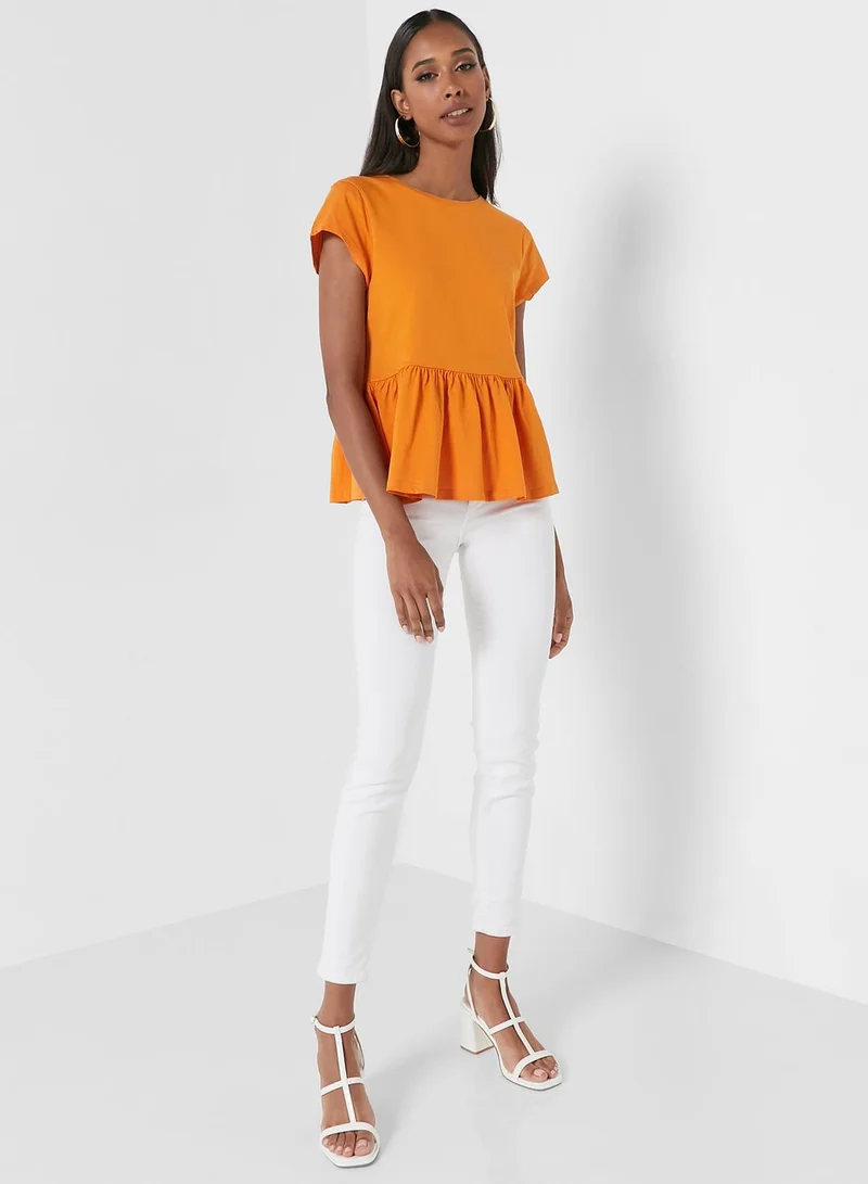 VERO MODA Ruffle Hem Top