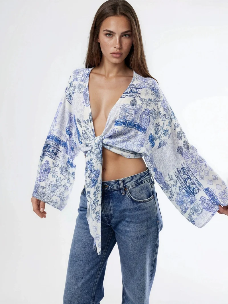 بوسيم BUSEM V-Neck Paisley Print Crop Blouse with Tie Detail