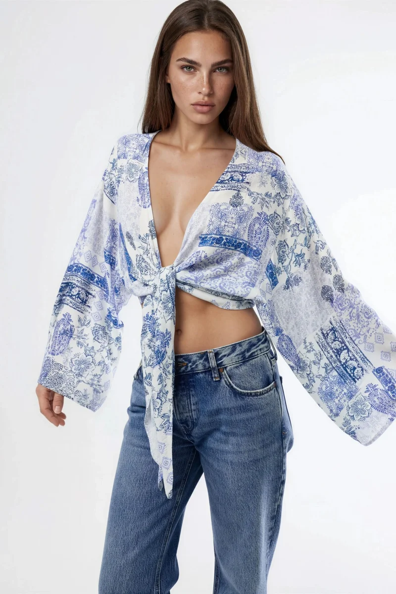 بوسيم BUSEM V-Neck Paisley Print Crop Blouse with Tie Detail