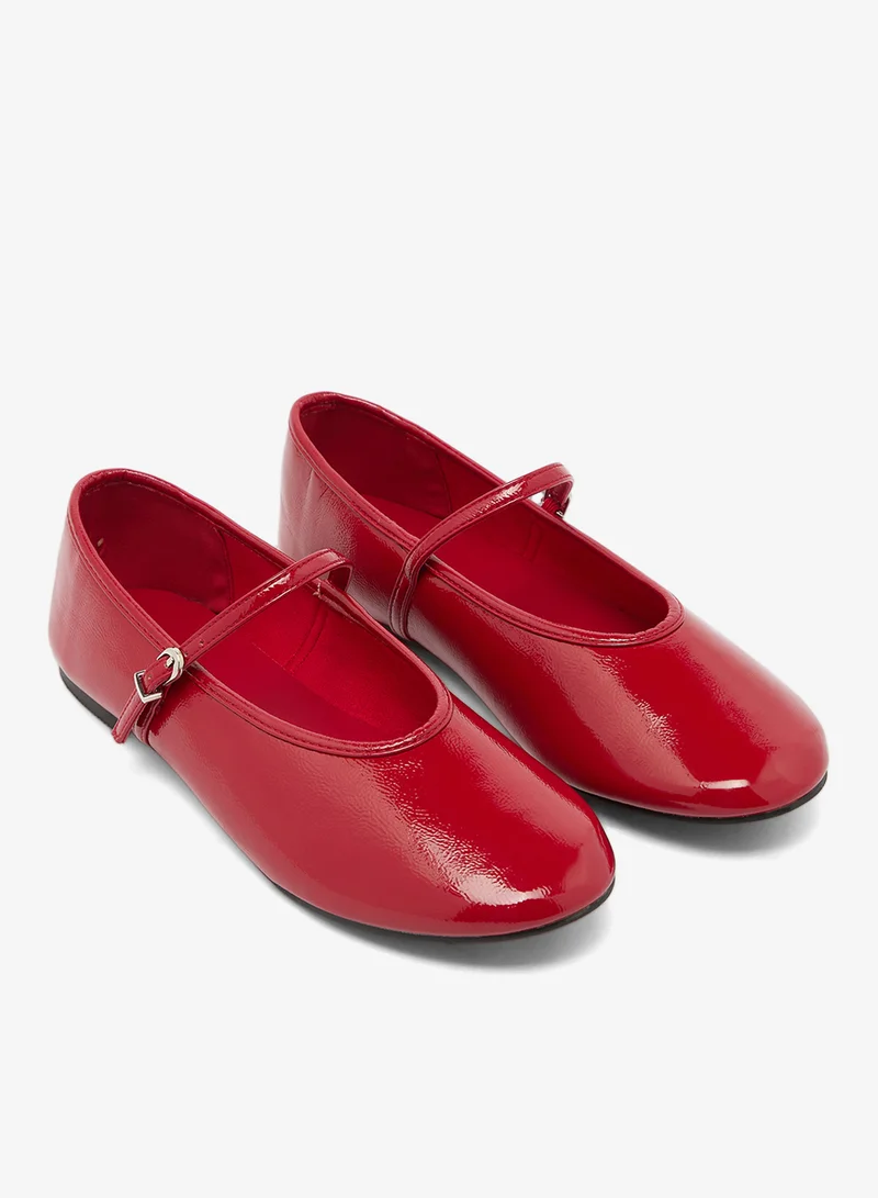 Glamorous RED PATENT Casual Ballerinas for Women | Best Price UAE