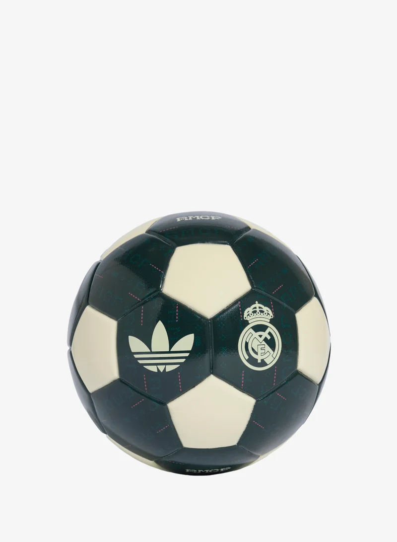 اديداس كرة ريال مدريد الصغيرة