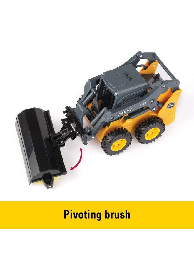 John Deere مجموعة ألعاب بيغ فارم جون دير 318G سكيد ستير - مقياس 1:16 - ألعاب بناء مع ملحقات فريدة قابلة للتبديل - ألعاب خارجية للأطفال من عمر 3 سنوات وما فوق - Image 3