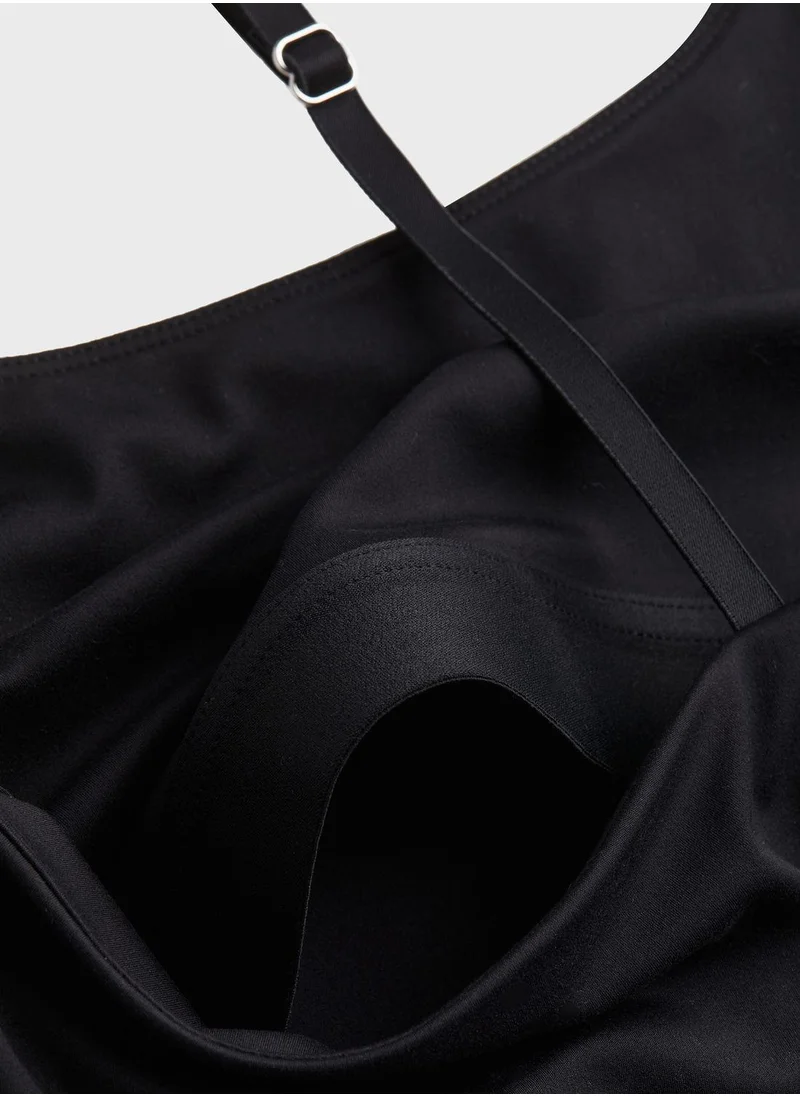 اتش اند ام Softmovestrappy Cropped Vest Top