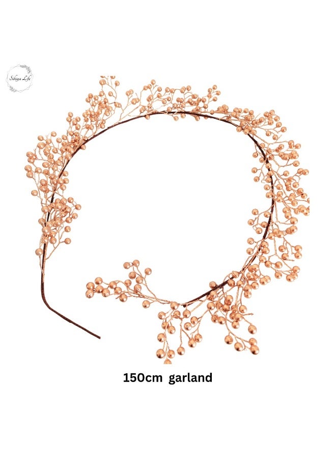 شينا لايف إكليل زهور ذهبي بتوت جميل | إكليل شتوي للباب، أو رف الموقد، أو المدفأة، أو مفرش الطاولة، أو كقطعة ديكور مركزية، للمناسبات ذات الطابع الخاص | هدايا - Image 3