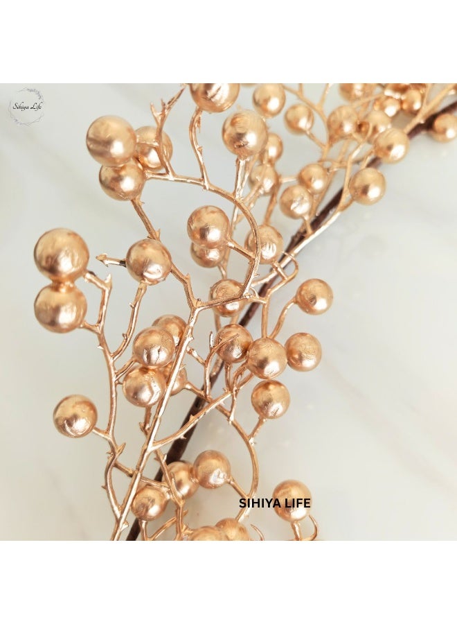 شينا لايف إكليل زهور ذهبي بتوت جميل | إكليل شتوي للباب، أو رف الموقد، أو المدفأة، أو مفرش الطاولة، أو كقطعة ديكور مركزية، للمناسبات ذات الطابع الخاص | هدايا - Image 4