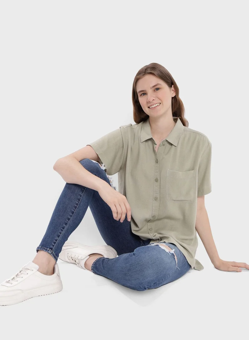 American Eagle Button Down Shirt