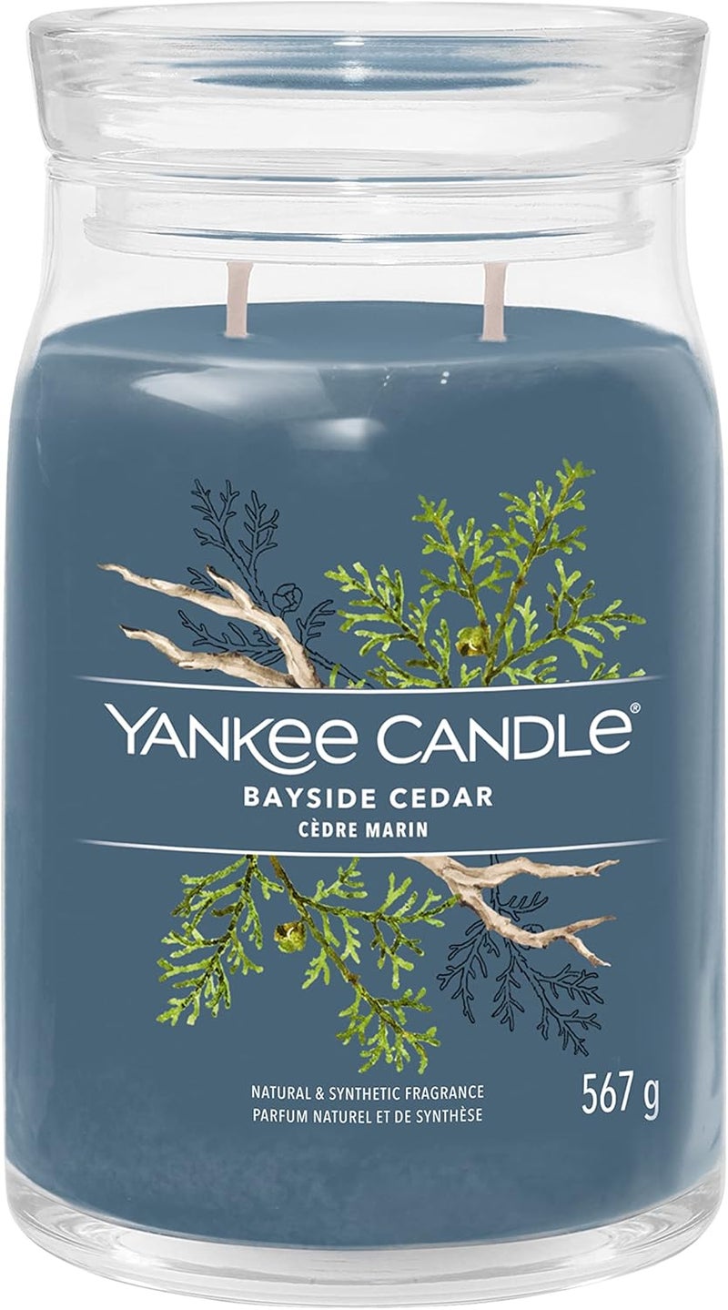 YANKEE CANDLE شمعة معطرة مميزة - 567 جرام | ل بايسايد سيدر - شمعة معطرة | شمعة مزدوجة الفتيل - Image 1