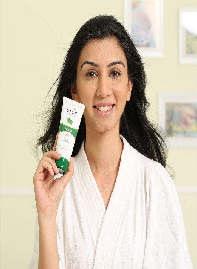 كلاليكس هيربال غسول الوجه بالأعشاب العضوية والأيورفيدية من كاليكس، بخلاصة النيم، يساعد على التحكم في حب الشباب والبثور والشوائب والزيوت. غسول فائق التنقية غني بالنيم والعسل. مناسب لجميع أنواع البشرة - 100 مل - (عبوة من قطعتين) - Image 5