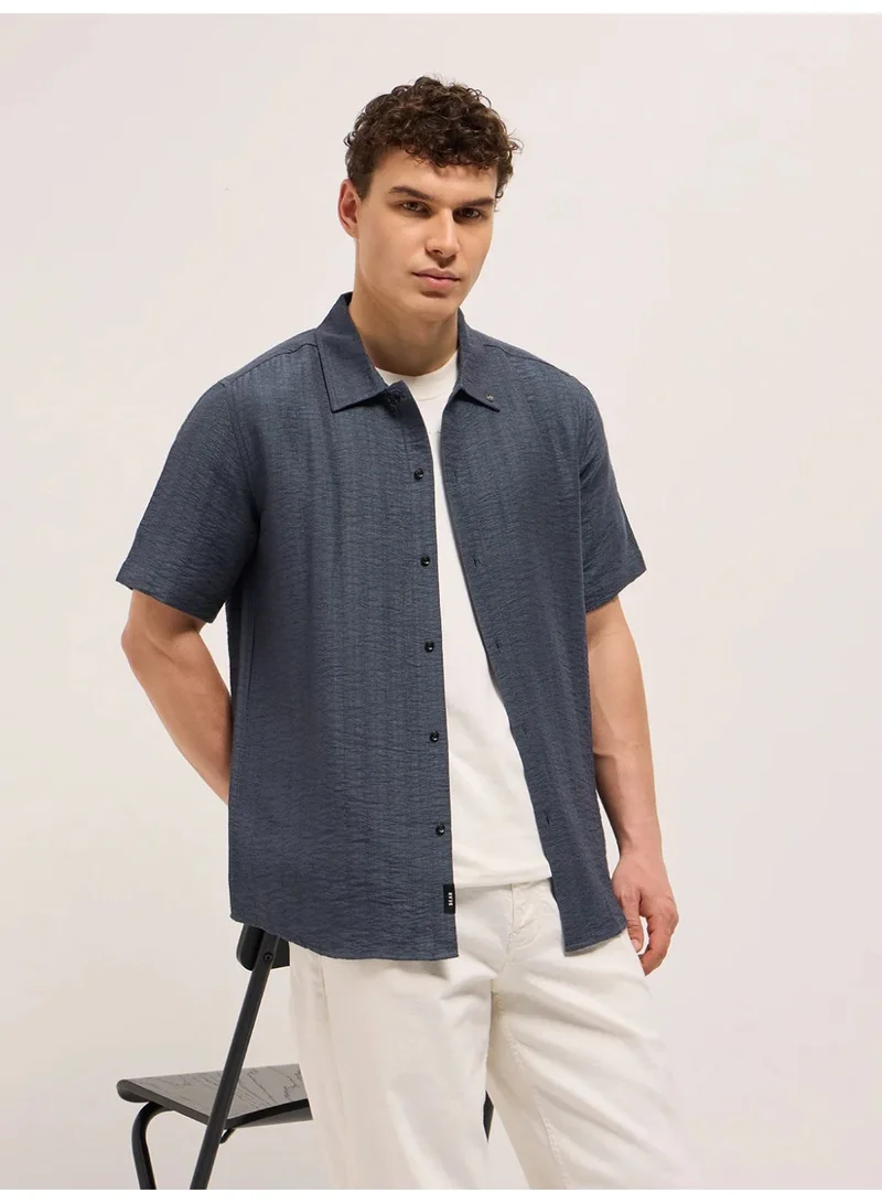 ذا بير هاوس قميص رجالي كلاسيكي قصير الأكمام كاجوال