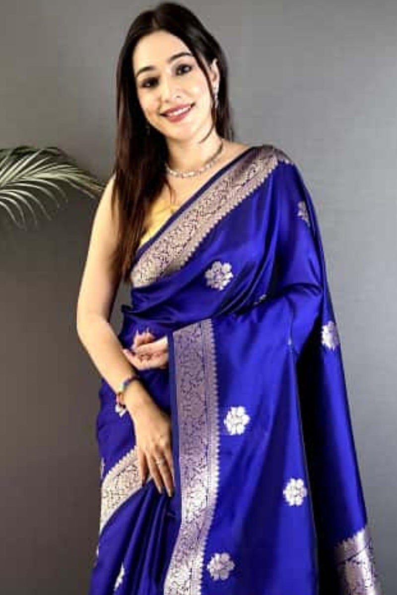 SGF11 Women's Kanjivaram Pure Soft Silk Saree With Unstitched Blouse Piece (Royal Blue) - Image 3