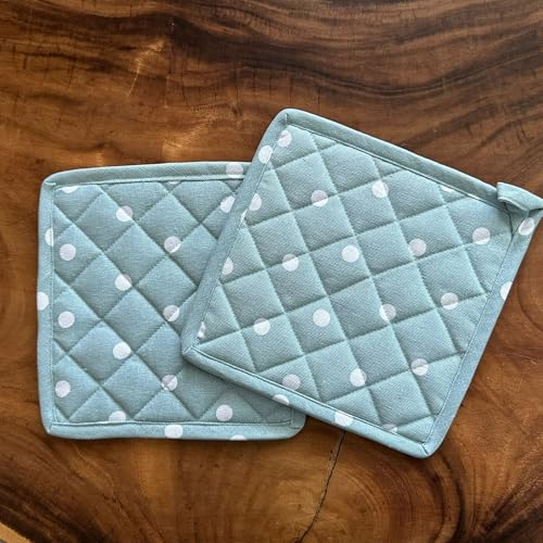 Oak & Lily Combo Set of Oven Mittens & Pot Holders | 100% Cotton | Heat Resistant & Cushioned | Washable | European Quality | for Cooking, Baking, BBQ & Microwave Use (Blue and White Polka Dot Print) - Image 4