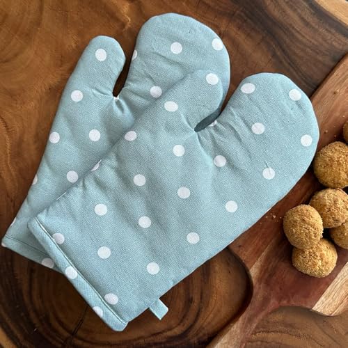 Oak & Lily Combo Set of Oven Mittens & Pot Holders | 100% Cotton | Heat Resistant & Cushioned | Washable | European Quality | for Cooking, Baking, BBQ & Microwave Use (Blue and White Polka Dot Print) - Image 3