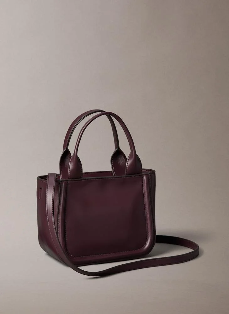 كالفن كلاين Logo Raised Small Tote With Strap