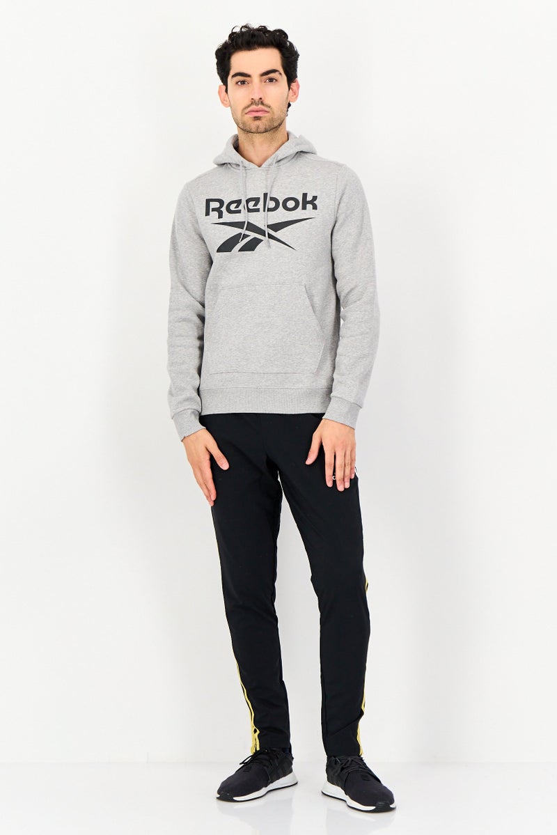 Reebok هودي رياضي للرجال بأكمام طويلة مناسب في الهواء الطلق، رمادي فاتح - Image 4