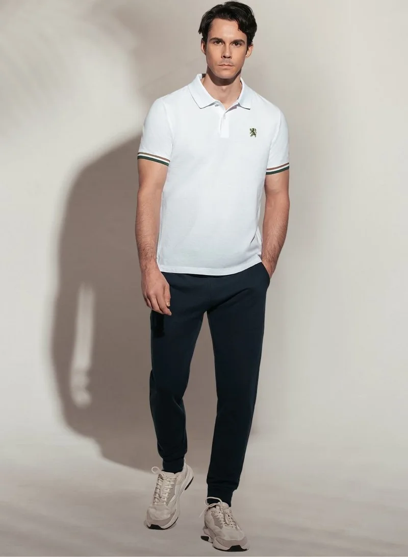 جيوردانو Men’s Cotton Slim Performance Polo with Small Lion Embroidery