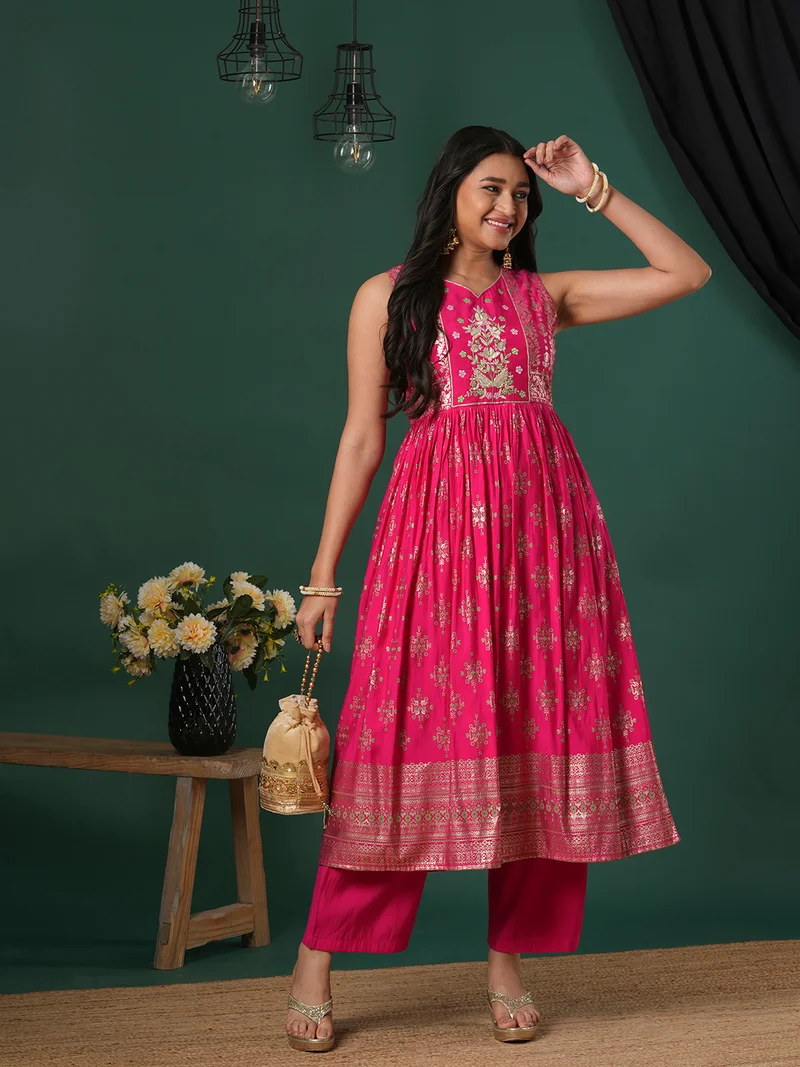 globus Women Ethnic Motifs Printed Pleated Kurta With Palazzos