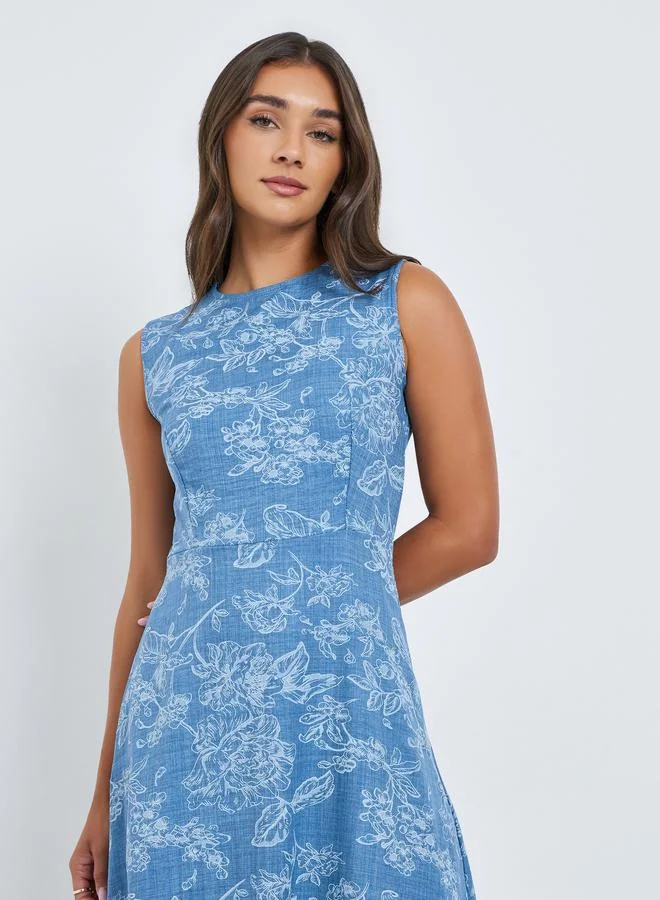 ستايلي فستان طويل مزين بزهور وبلا أكمام