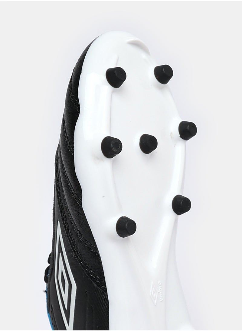umbro Tocco III Club FG - Junior Football Shoes For Kids  - Image 4