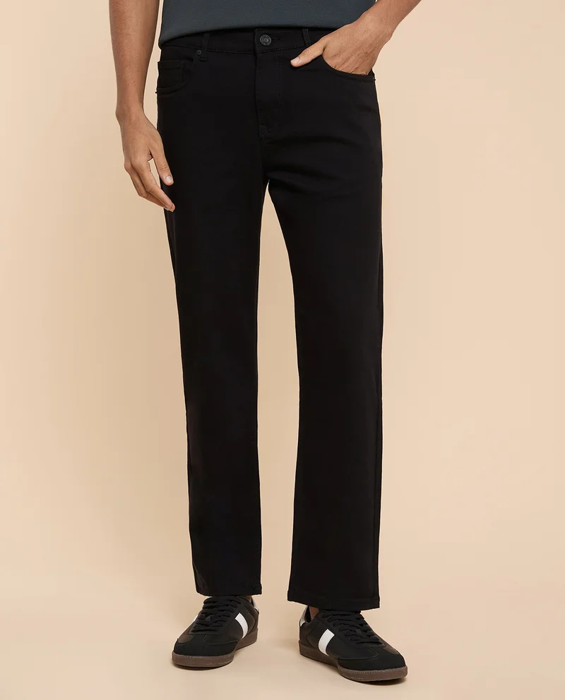 أر أند بي Solid Straight Fit Jeans with Button Closure