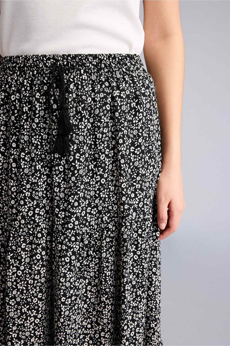 DeFacto Black Woman Printed Maxi Skirt Casual - Image 4
