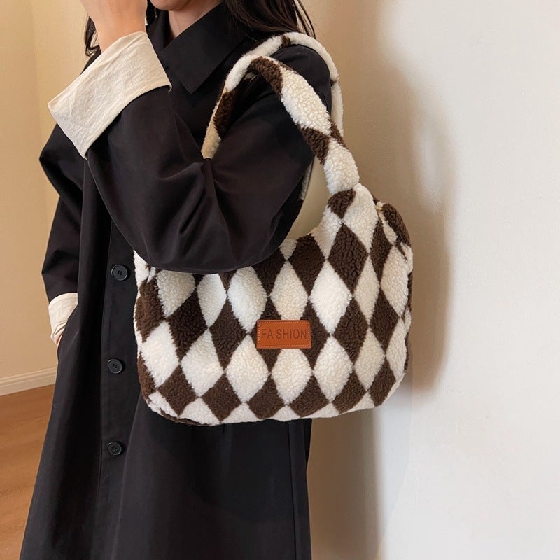 Fashionable Rhombus Plush Handbag Women'S Bag 2023 Korean Style Lazy Style Handbag Shoulder Bag - Image 3