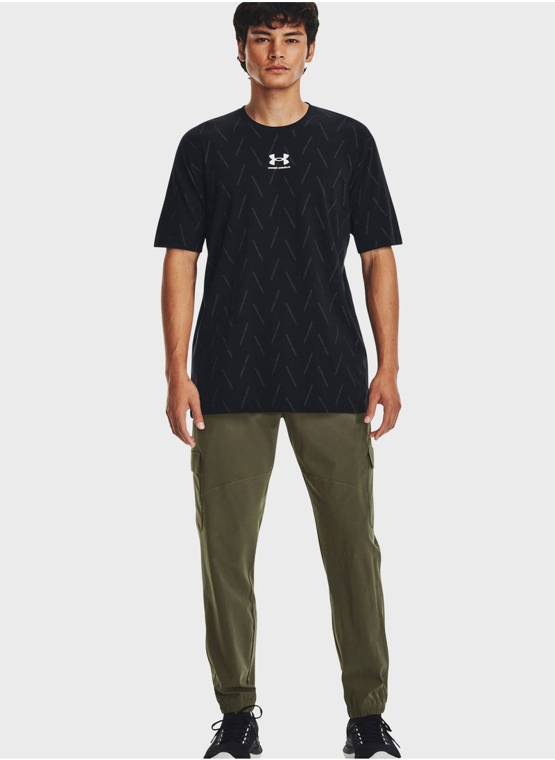 UNDER ARMOUR - Stretch Woven Cargo Pants - Image 1