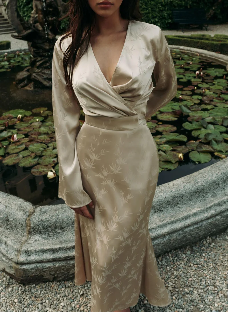 Satin maxi skirt with floral pattern