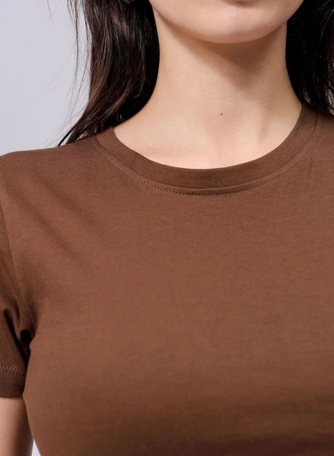 Freehand Women Slim Fit Solid Crew Neck Short Sleeve Cropped T-Shirt
