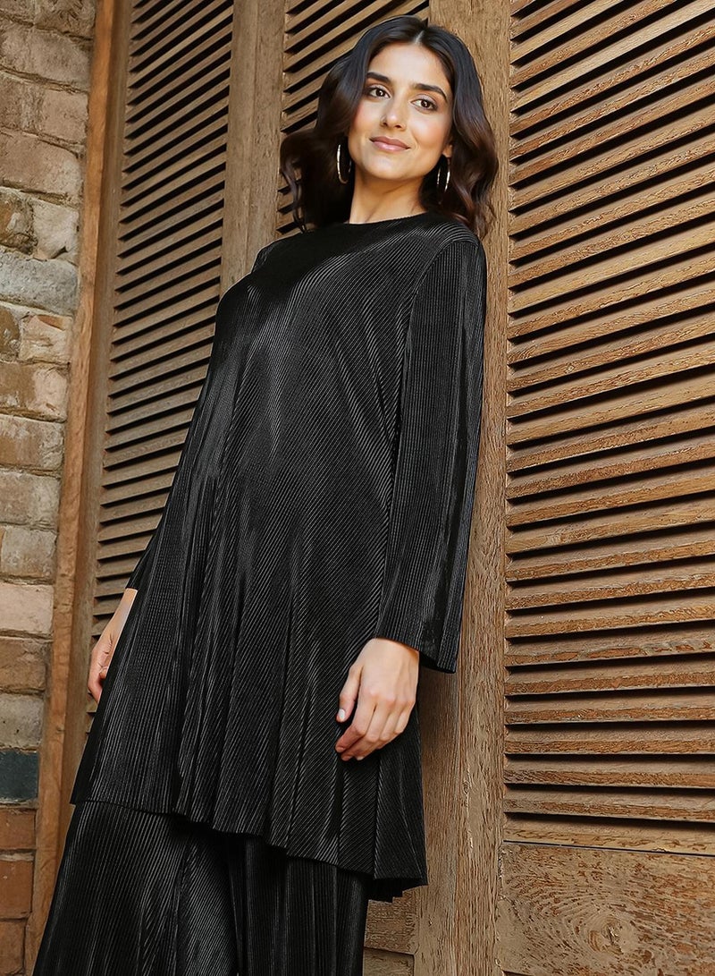  قصة Women's Onyx Black Accordian Kurta Set  - Image 1