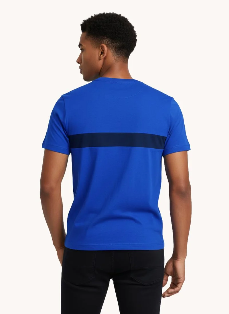 نوتيكا تيشيرت رجالي بأكمام قصيرة ورسومات