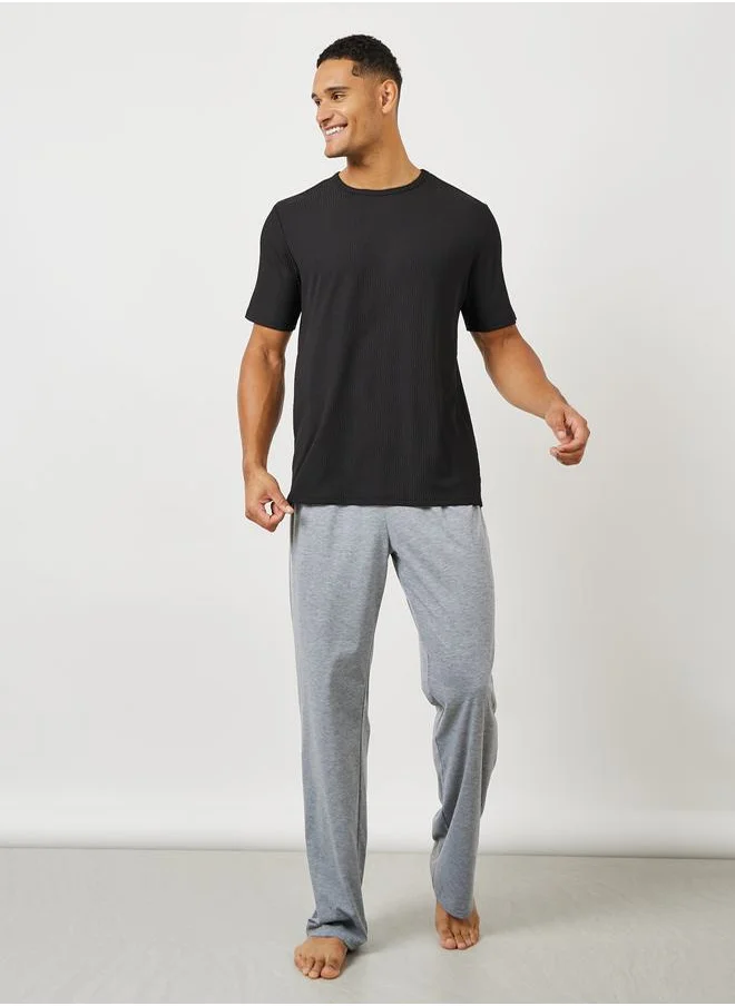 ستايلي Ribbed Round Neck T-Shirt & Pyjama Set