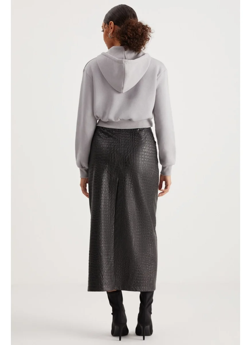 جريميلانج Delia Women's Crop 3 Yarn Raised Knit Relaxed Fit Zippered Hooded Gray Sweatshirt