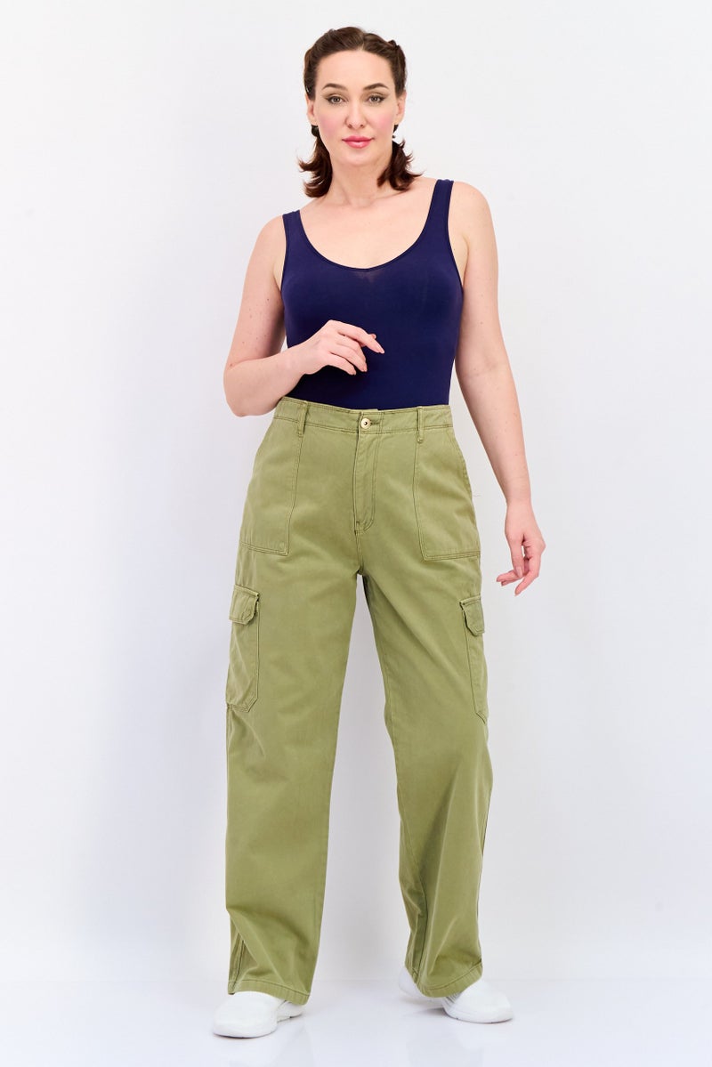 KOTON Women Regular 90,s Fit Solid Cargo Pants, Olive - Image 4