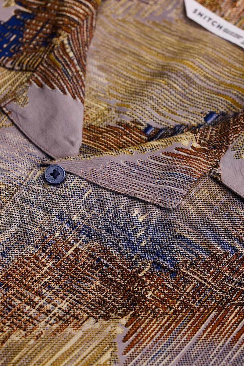 سنيتش قميص بني بقصة صندوقية بتصميم تجريدي